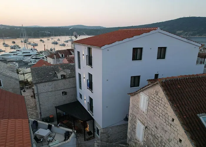 Azalea Dalmacija Luxury Rooms And Apartments